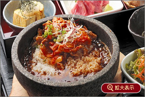 豚キムチのピリ辛石焼どんぶり