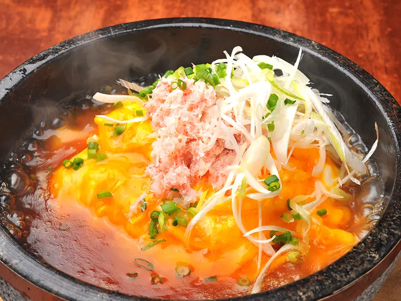 紅ズワイ蟹と玉子のあんかけ石焼