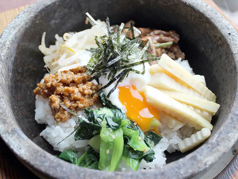 和みの彩り石焼ビビンバ膳