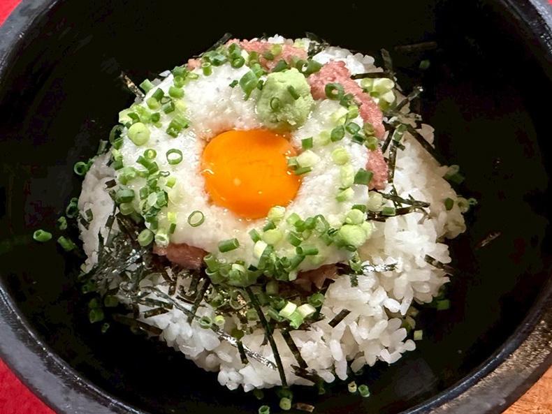 ねぎトロの月見風石焼